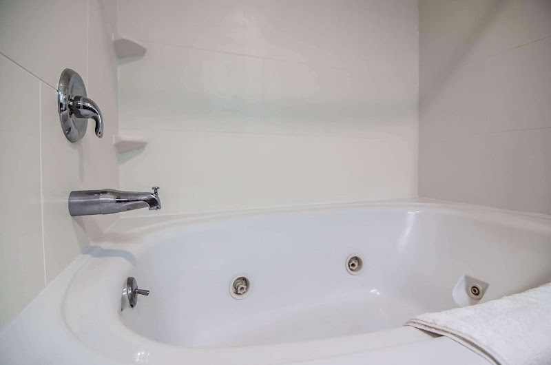 Quality Suites St. Joseph