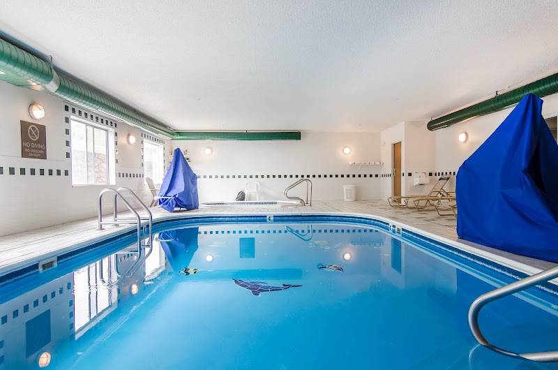 Quality Suites St. Joseph